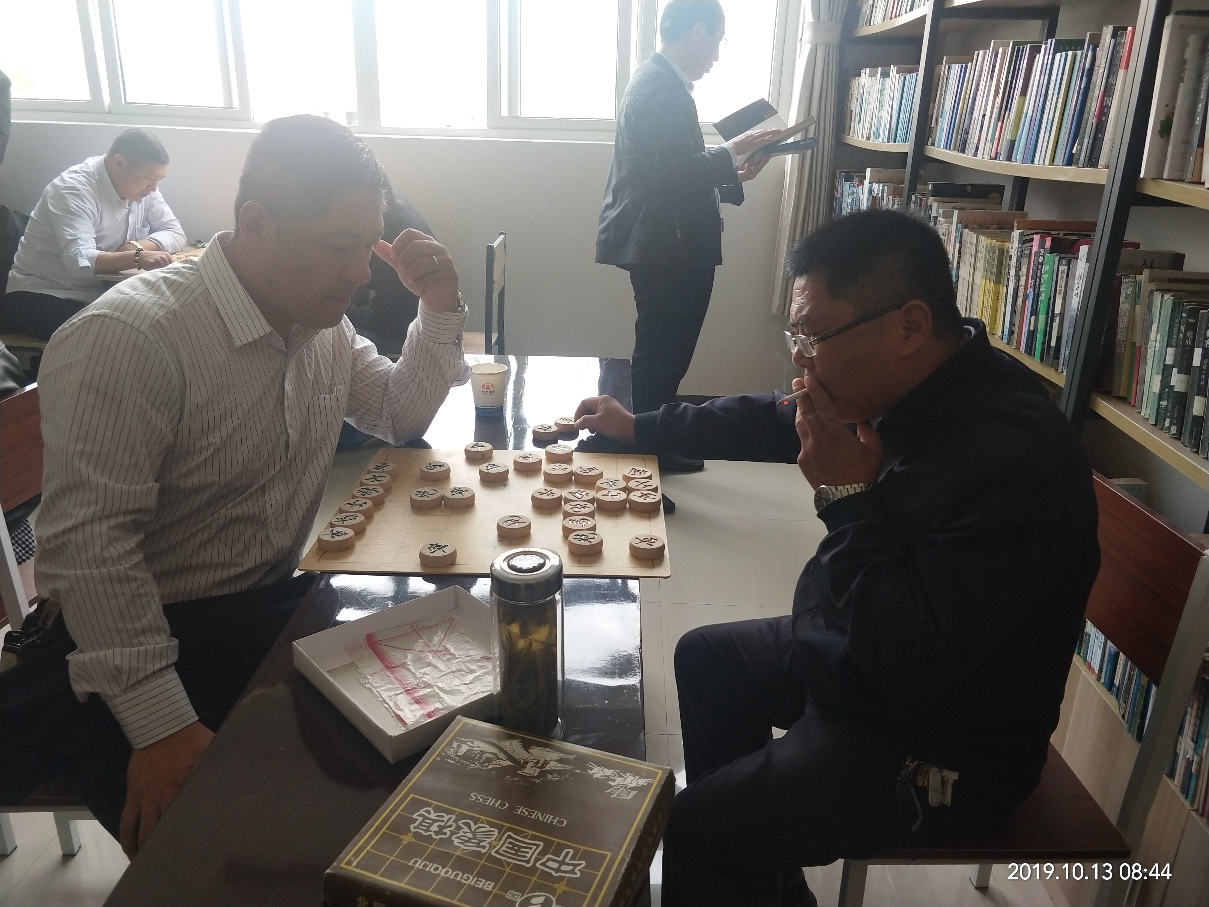 公司工会举办象棋比赛