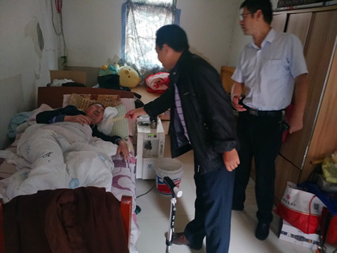 市工投集团领导来公司开展党员结对帮扶工作