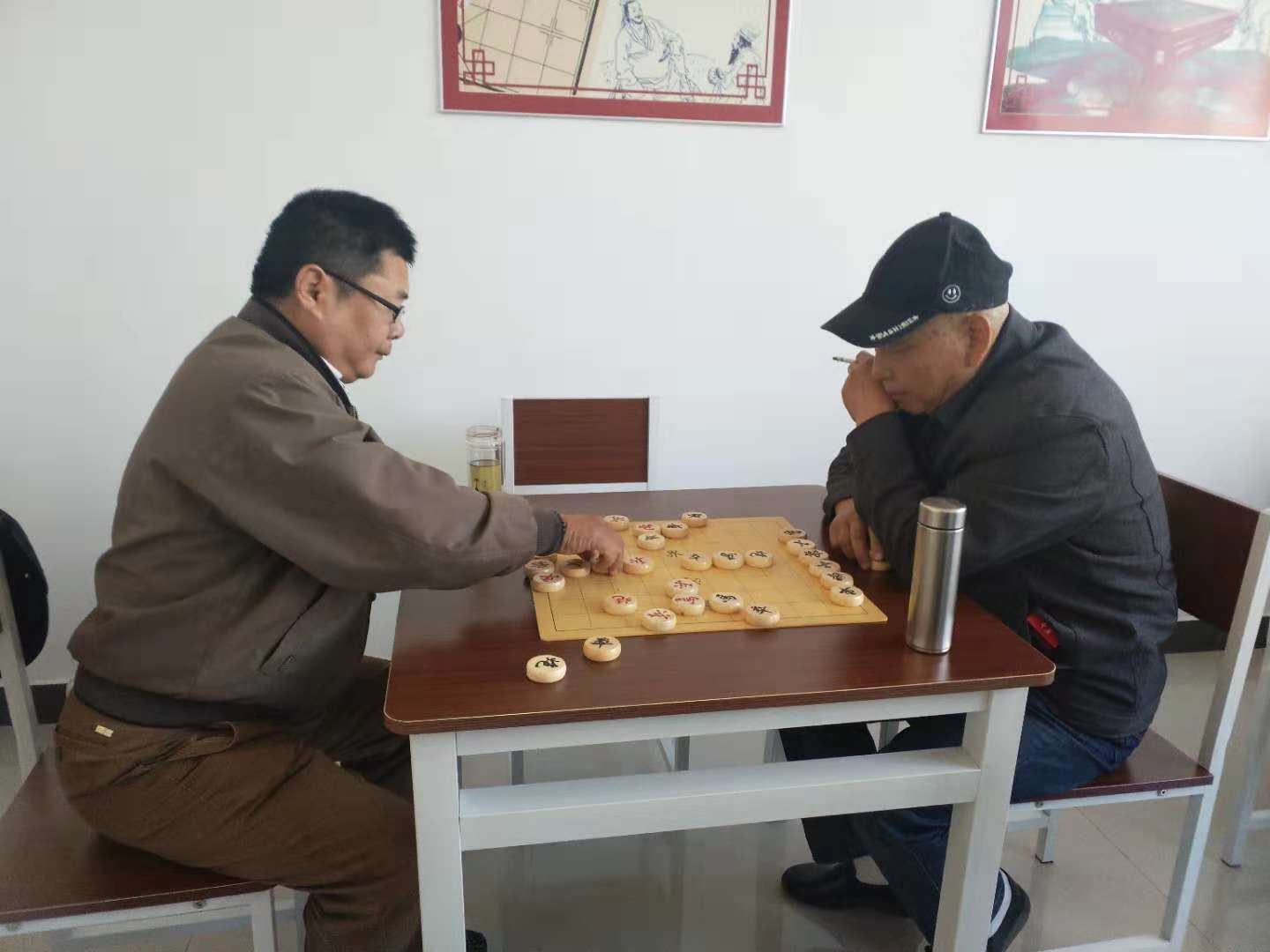 公司工会举办象棋比赛
