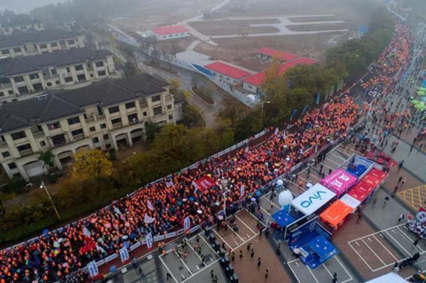 公司工会响应市总号召参加大型赛事活动