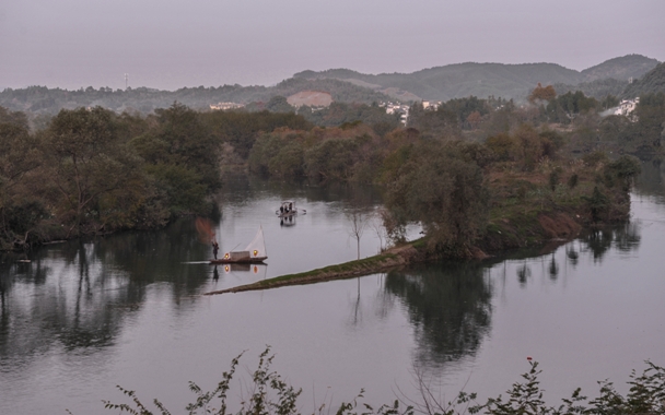摄影：月亮湾渔火（杨定生）