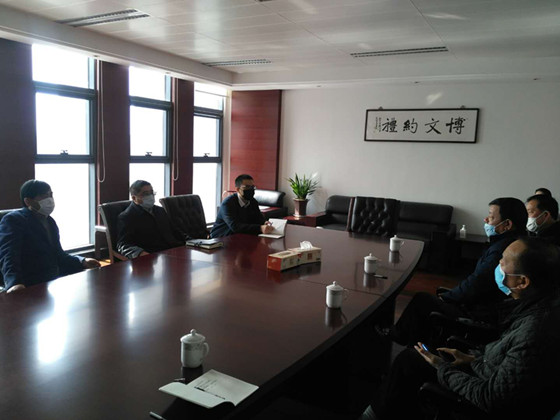 坚定目标谋发展　 齐心协力战疫情