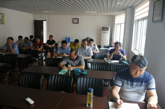 规范管理　落实责任