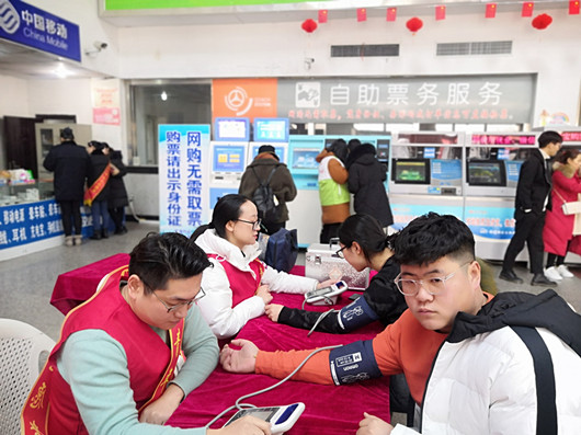 文明志愿行　情暖回乡路