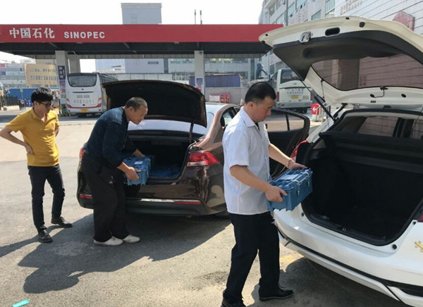 战疫情、斗酷暑，努力增产创收