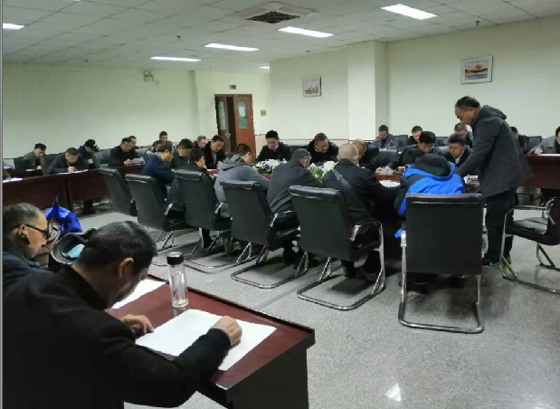 客运公司开展驾驶员年度理论考核工作