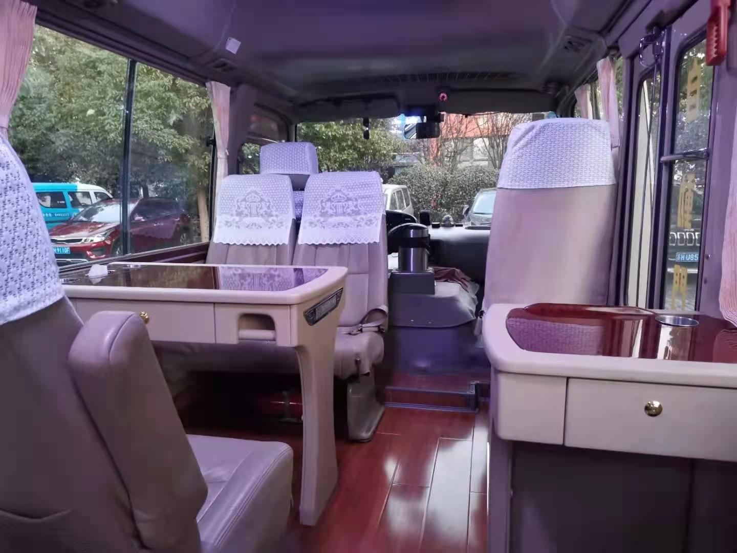 旅游、定制车辆改造升级助力业务拓展