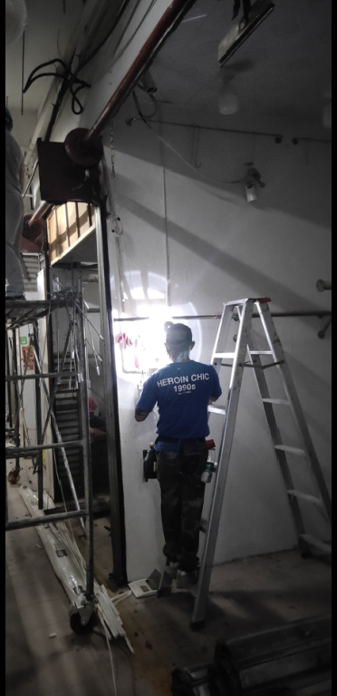 顺达物业：战高温斗酷暑　齐心协力抢工期