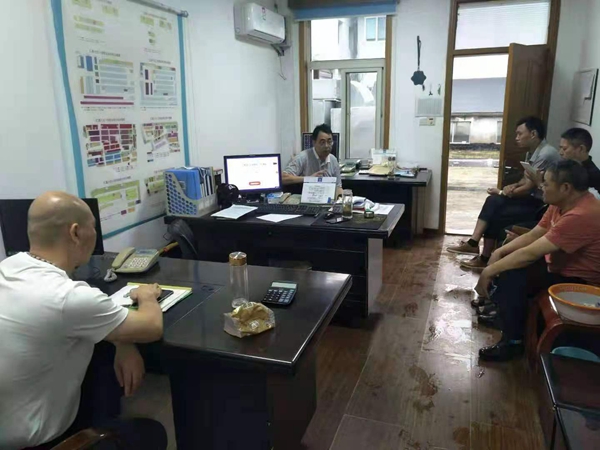 积极做好疫情防控　保证市场有序经营