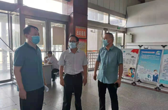 徐成东局长检查南站中秋安全生产和疫情防控工作