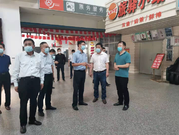 副秘书长马雪检查南站国庆安全生产和疫情防控工作