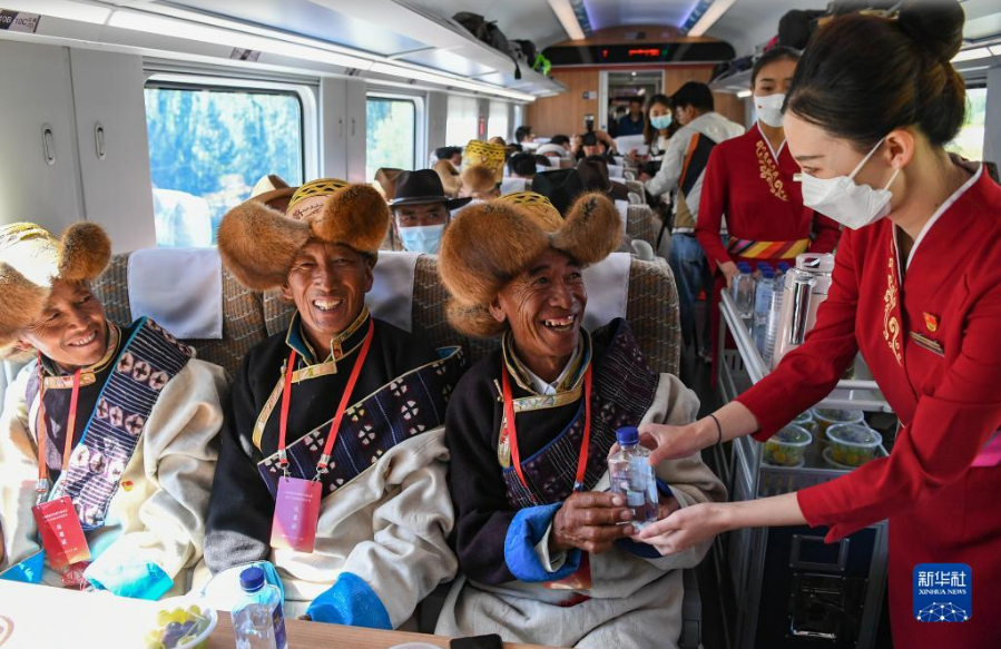 梦想在召唤，奋进新征程——共和国72周年华诞