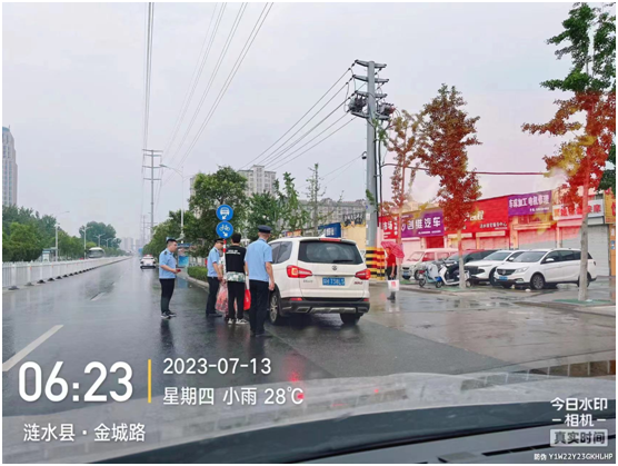 淮涟专线配合主管部门打击“黑车”