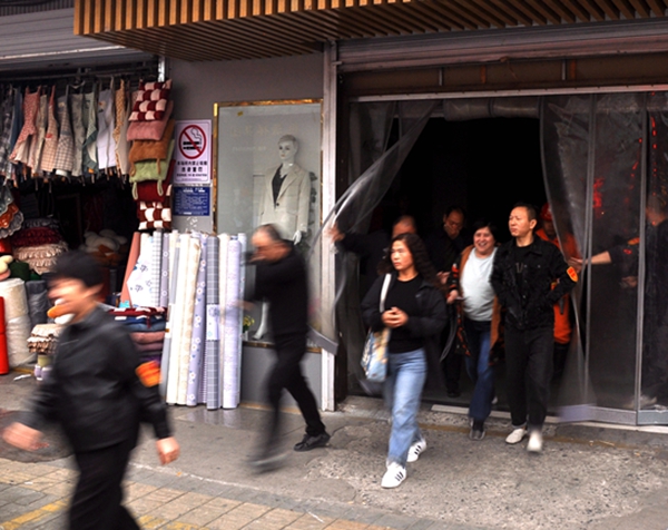 淮汽汇通市场举行“119”消防演练