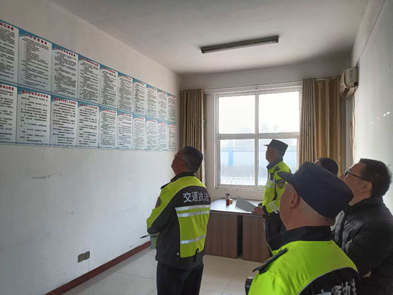 淮阴区执法大队深入驾校进行资质核查工作
