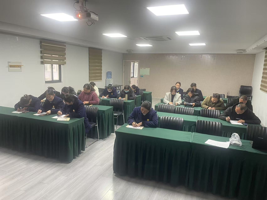 旅悦酒店组织2025年年终理论考核