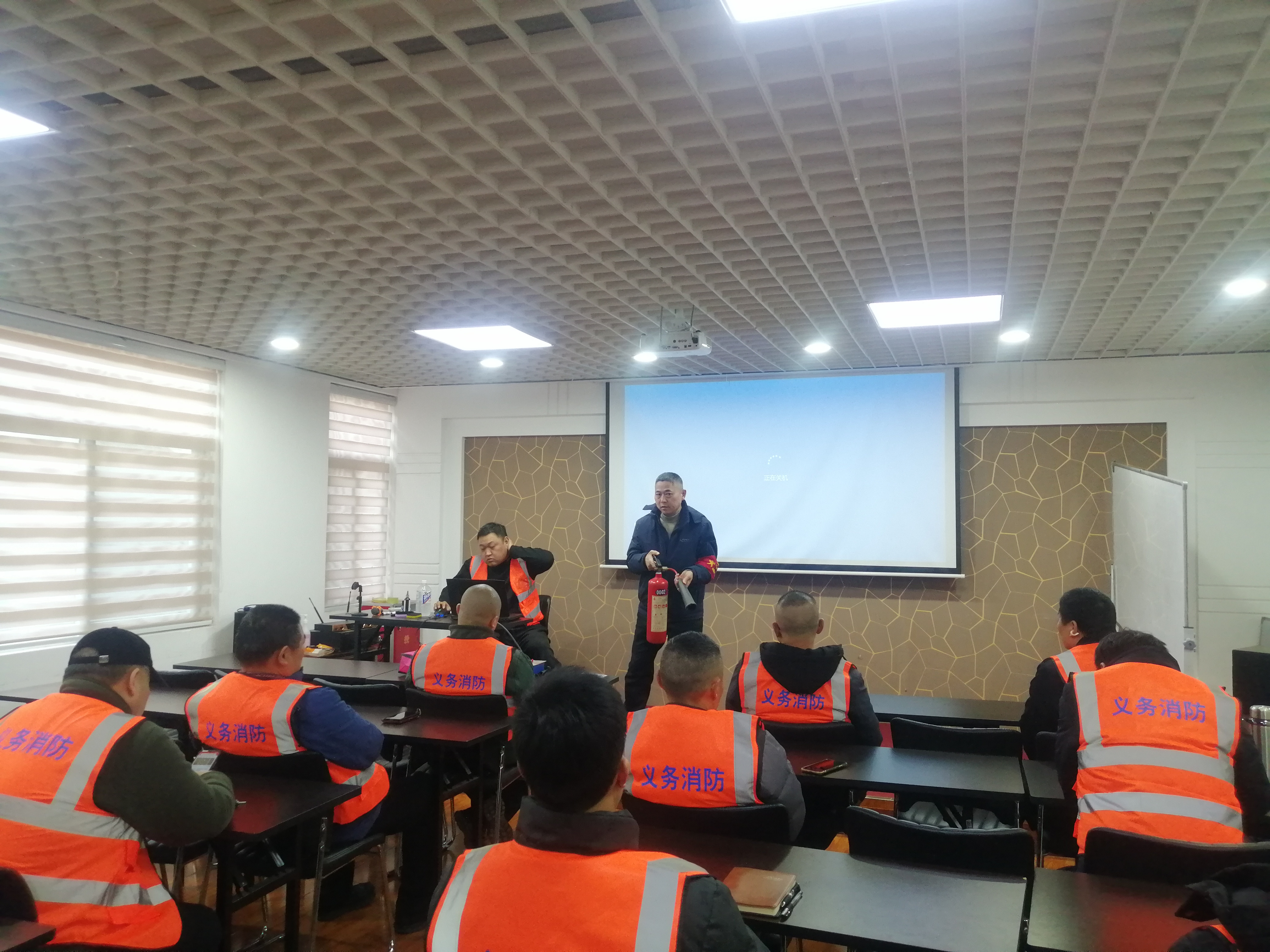 专职培训强技能　聚焦实战保安全