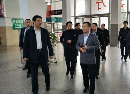 沧运集团总经理李申一行来公司考察交流